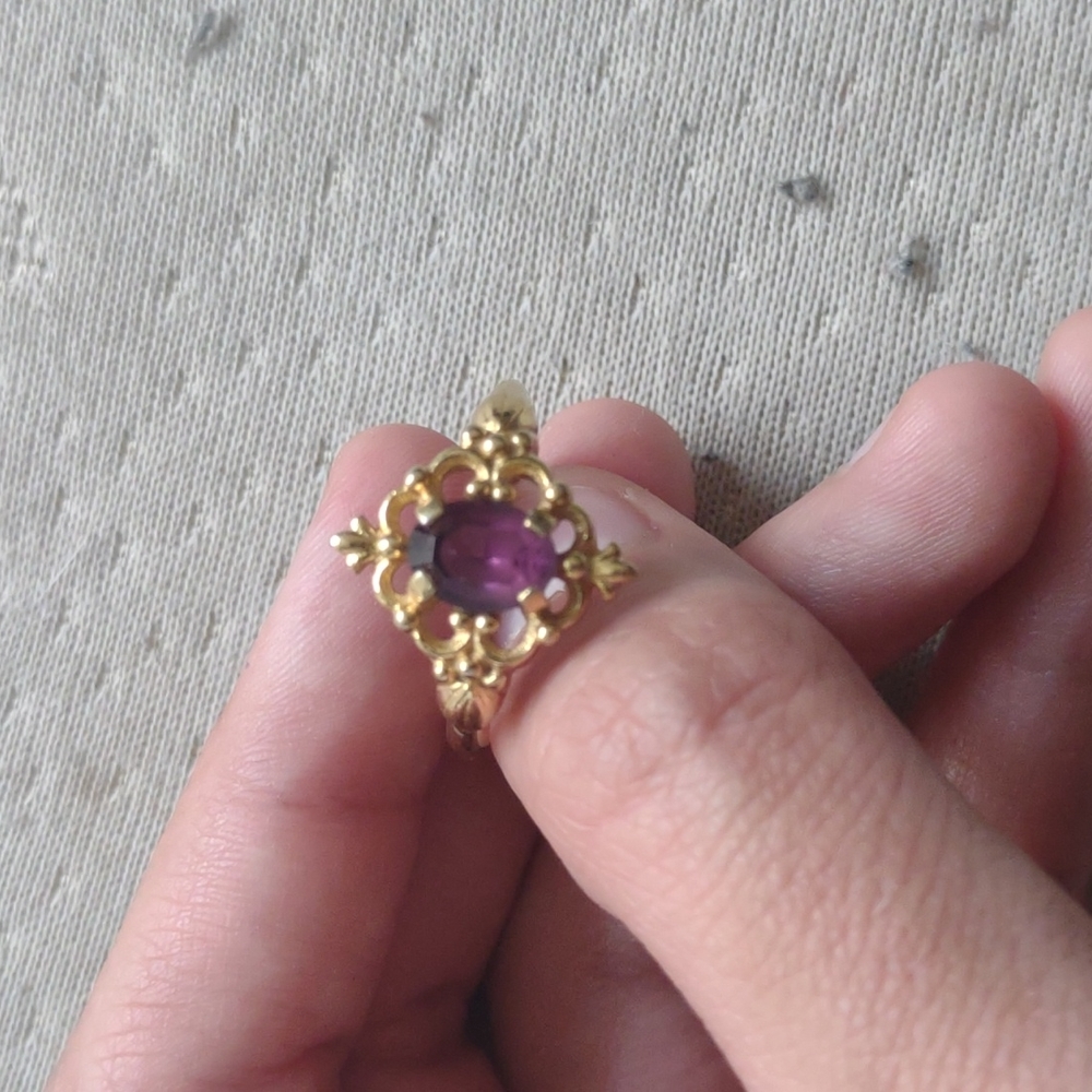 Amethyst ring